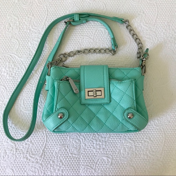 Charming Charlie Handbags - Charming Charlie “Queen” Crossbody Bag